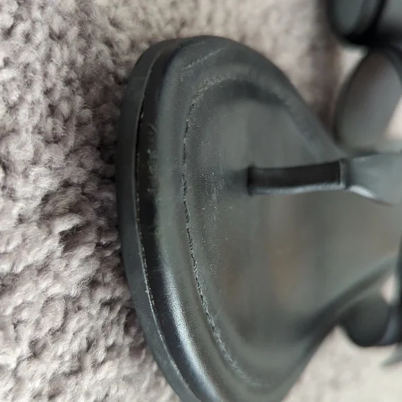 Tory Burch Black Sandals with Gold Buckle - Picture 3 of 5